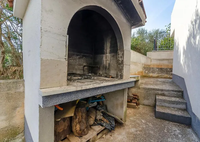 Tomislav Διαμέρισμα *